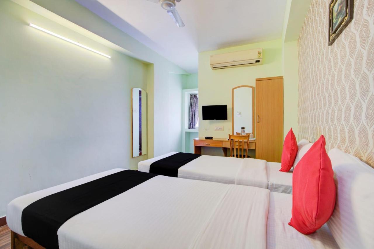 Oyo Flagship Amutha Residency Hotel Chennai Exterior foto