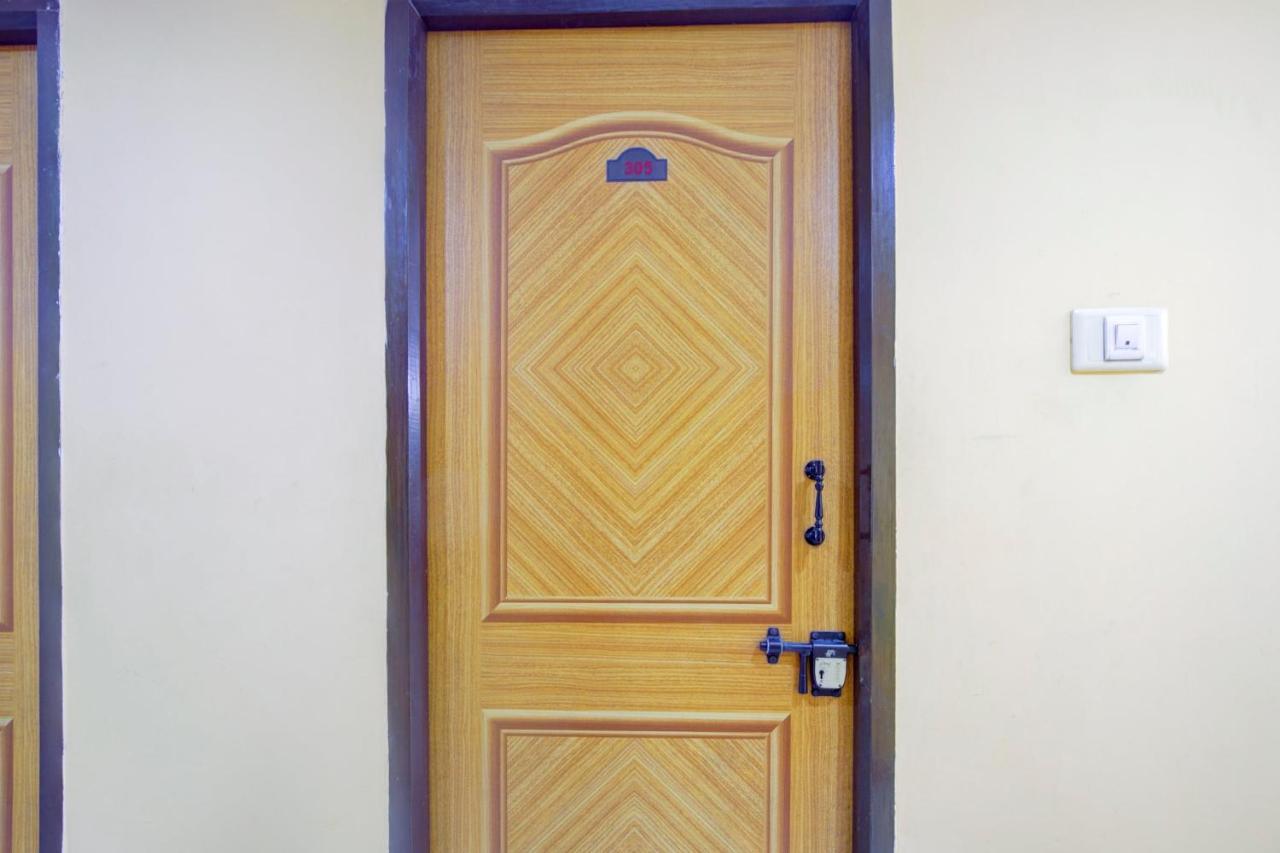 Oyo Flagship Amutha Residency Hotel Chennai Exterior foto