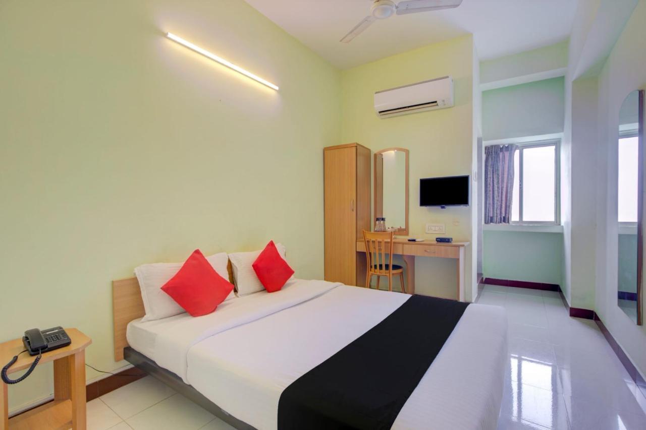 Oyo Flagship Amutha Residency Hotel Chennai Exterior foto